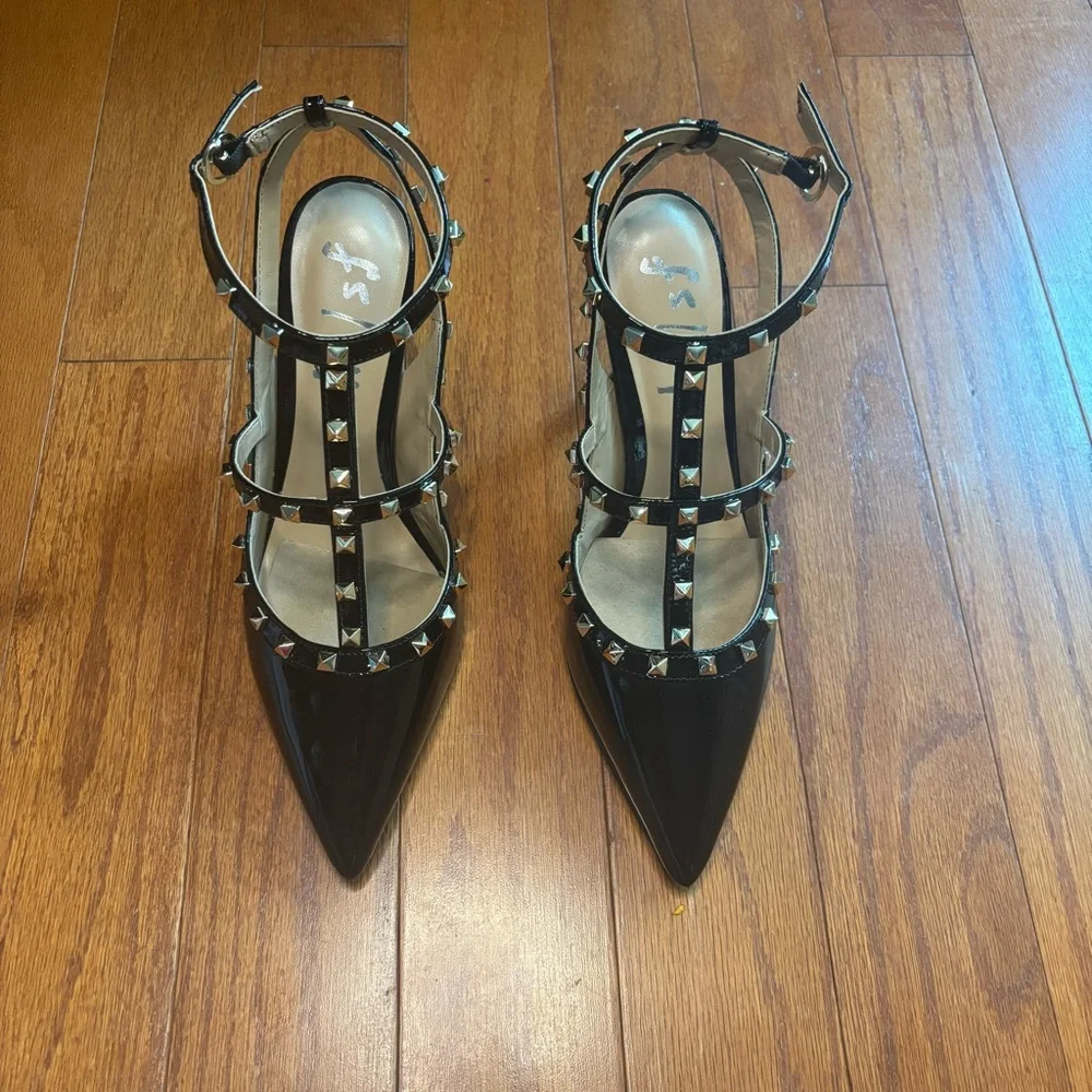 NIB $218 fs / ny Elodie black patent leather pump with studs size 7.5 - Picture 2 of 8